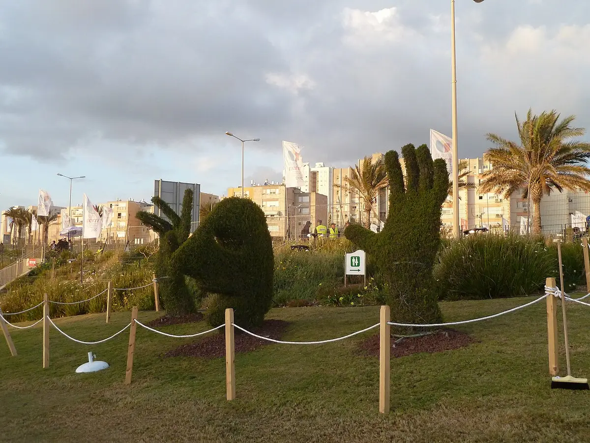 מדשאות ועיצובי גינון בפארק הכט בחיפה