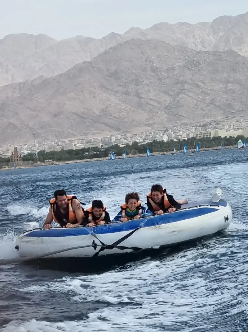 ספורט ימי אקווה פאן באילת — בילוי משפחתי עם ילדים