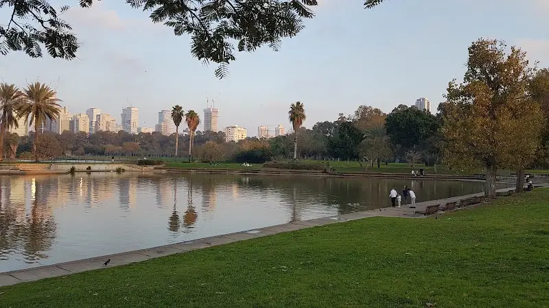 אתר שבע טחנות - גני יהושע בתל אביב-יפו — בילוי משפחתי עם ילדים