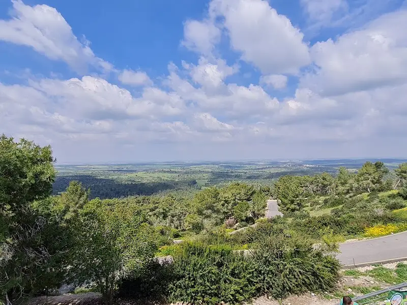 שביל סובב מצפה משואה - פארק בריטניה בפארק בריטניה — בילוי משפחתי עם ילדים