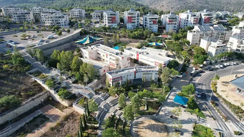 פארק גני מעלה המפל ביקנעם עילית — בילוי משפחתי עם ילדים