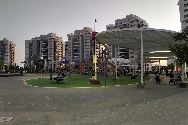 פארק הפרפר רמת הנשיא בחיפה — בילוי משפחתי עם ילדים