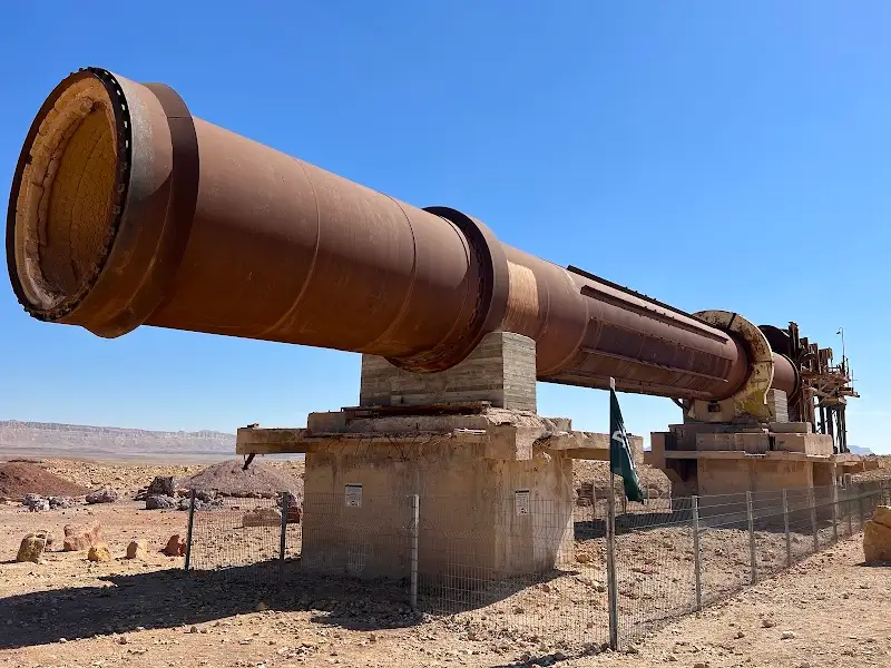 חניון לילה חאן בארות מכתש רמון במצפה רמון — בילוי משפחתי עם ילדים