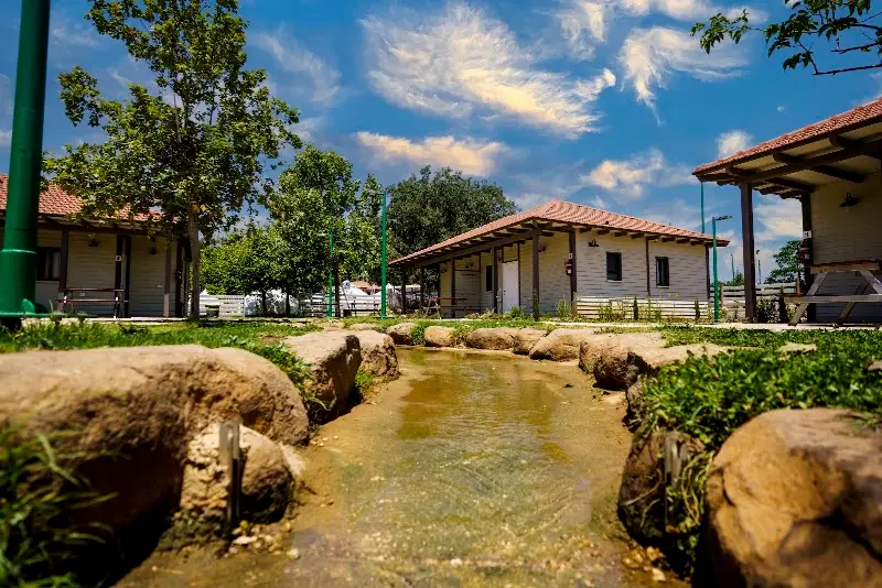 קמפינג כפר הנופש מעיין במעיין ברוך