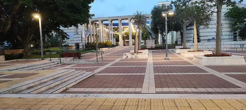 מרכז קהילתי נווה גולן בתל אביב-יפו — בילוי משפחתי עם ילדים