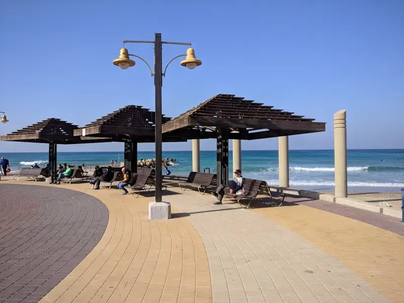 חוף דדו / חוף הכרמל בחיפה — בילוי משפחתי עם ילדים