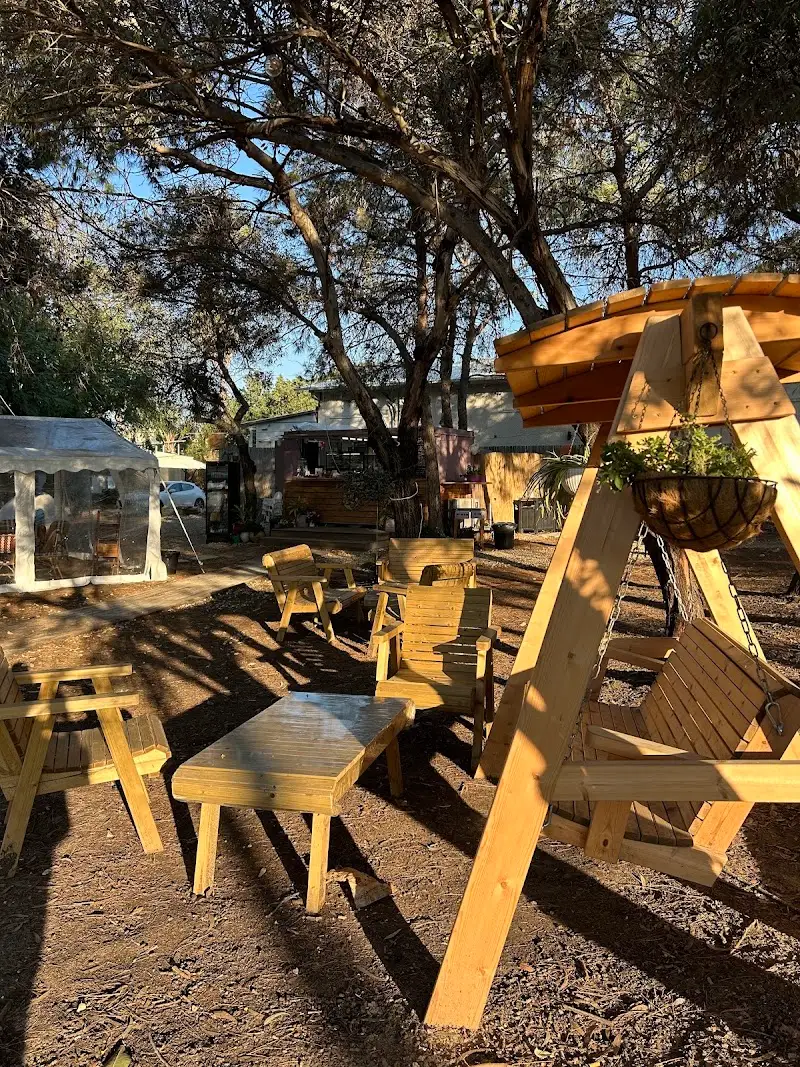 עגלת קפה הסגלגלה + נחל חביבה באזור נחל חביבה — בילוי משפחתי עם ילדים