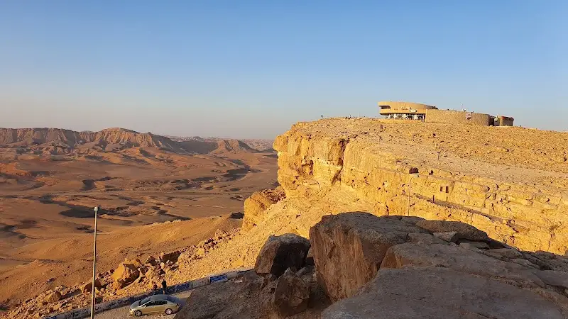 מכתש רמון במצפה רמון — בילוי משפחתי עם ילדים