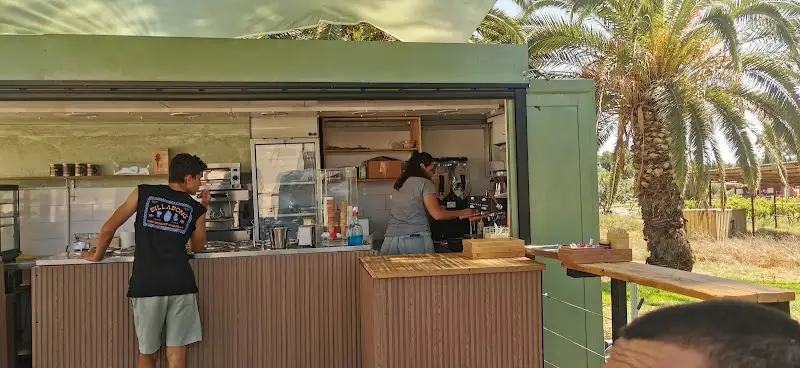 ליצ'י עגלת קפה בבאר טוביה