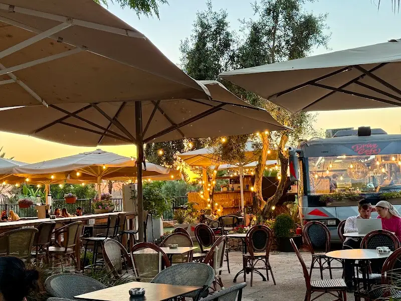 דרייב קפה בשואבה — בילוי משפחתי עם ילדים