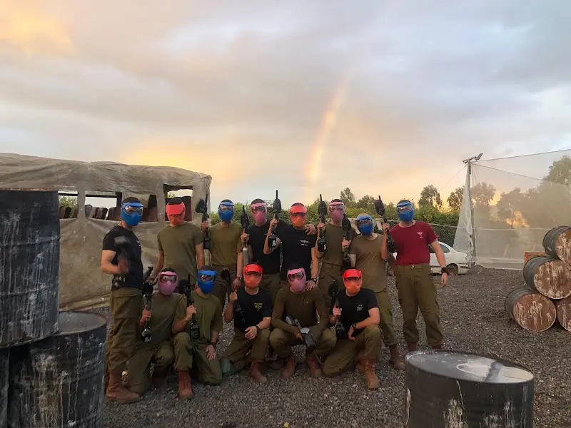 פיינטבול הגושרים במעיין ברוך — בילוי משפחתי עם ילדים