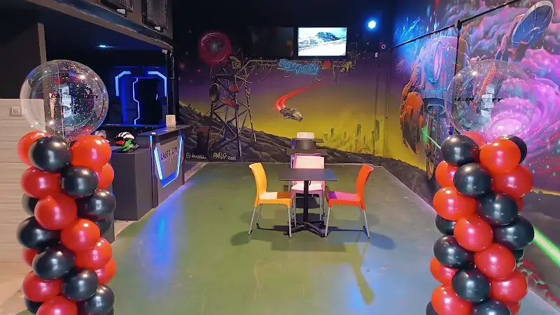לייזר סיטי פתח תקווה בפתח תקווה — בילוי משפחתי עם ילדים