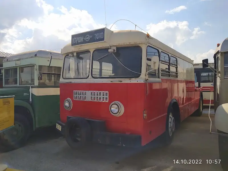 מוזיאון האוטובוסים בחולון — בילוי משפחתי עם ילדים