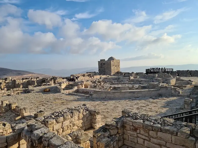 מרכז מבקרים השומרונים בהר גריזים — בילוי משפחתי עם ילדים